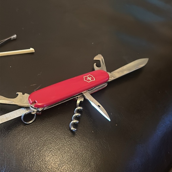 Victorinox- Sportsman SAK Swiss Army Knife EUC! - Picture 13 of 13